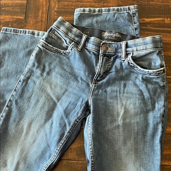 Wrangler Denim - Wrangler Women's Boot Cut Jeans - Light Blue